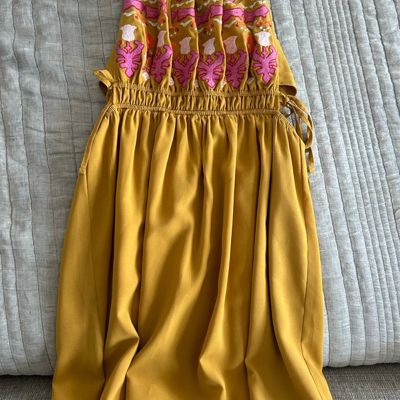 Dress - Picture 2 of 6